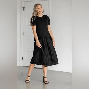 Inherit Co Emersyn Pleated Midi Dress in Black